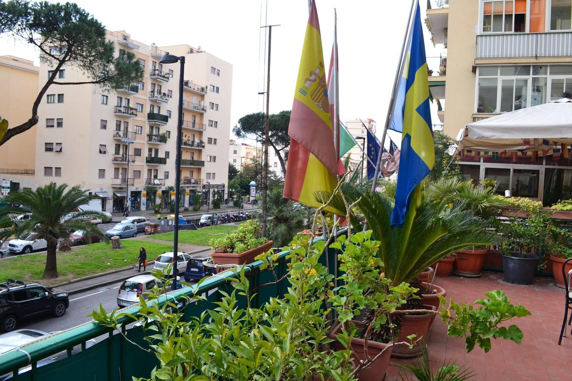 Hotel Cesare Augusto Nápoles Exterior foto